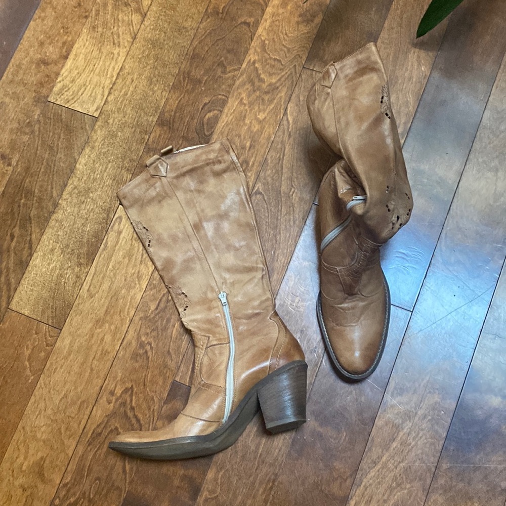 Gorgeous Italian soft leather cowboy boots with lace details worn once.